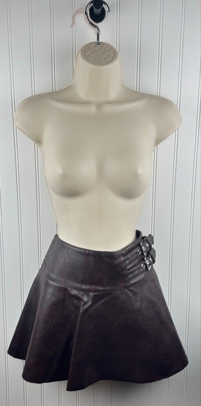 WeWoreWhat Brown Faux Leather Buckle Skort Women’s Size 6 Mini Flare Skirt